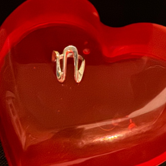 Sterling Silver "Heartbeat" Ring - Picture 2 of 4